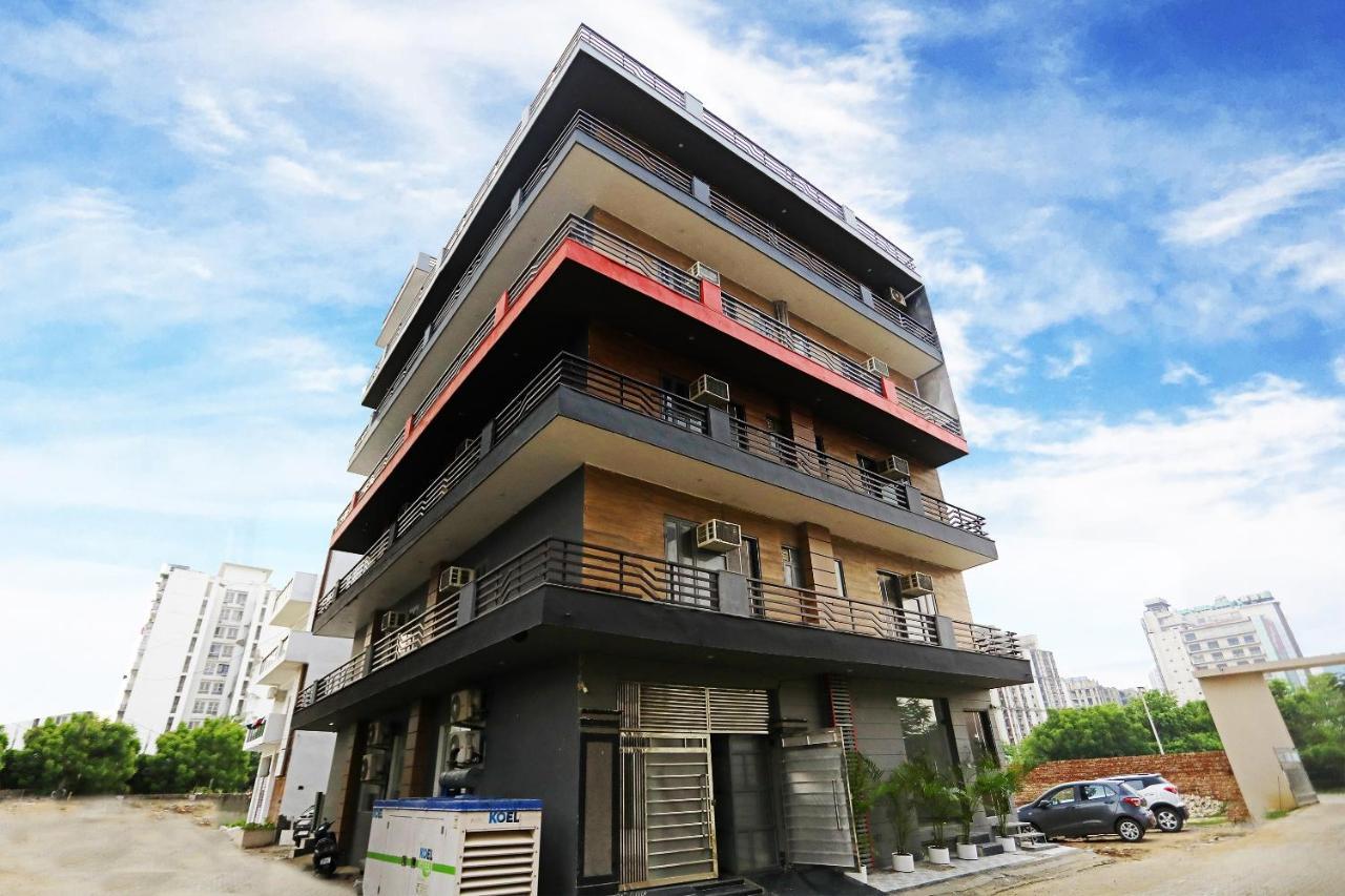 Hotel Super Townhouse Cloud Bay, Near Genpact, Sector-69, Gurgaon Exterior foto